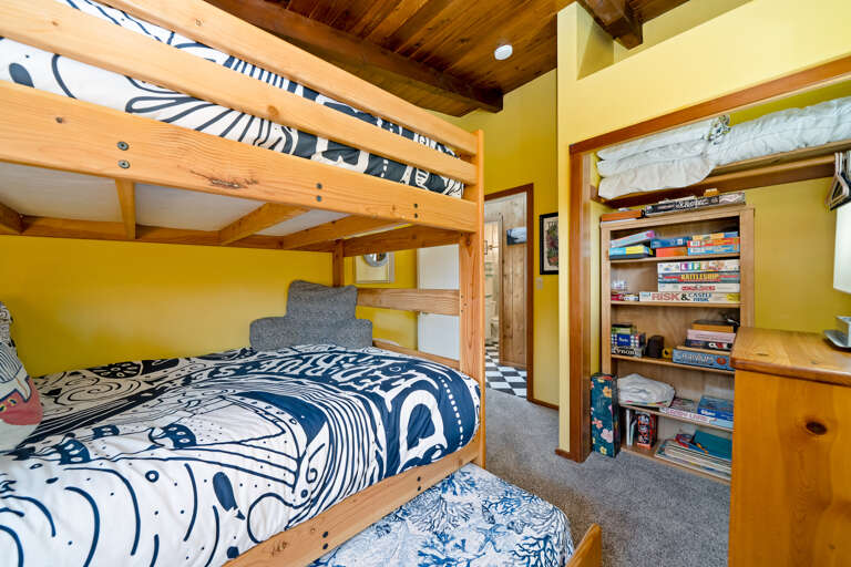 Kids double bunk beds and double trundle with games 