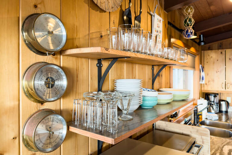 Kitchen open cabinets