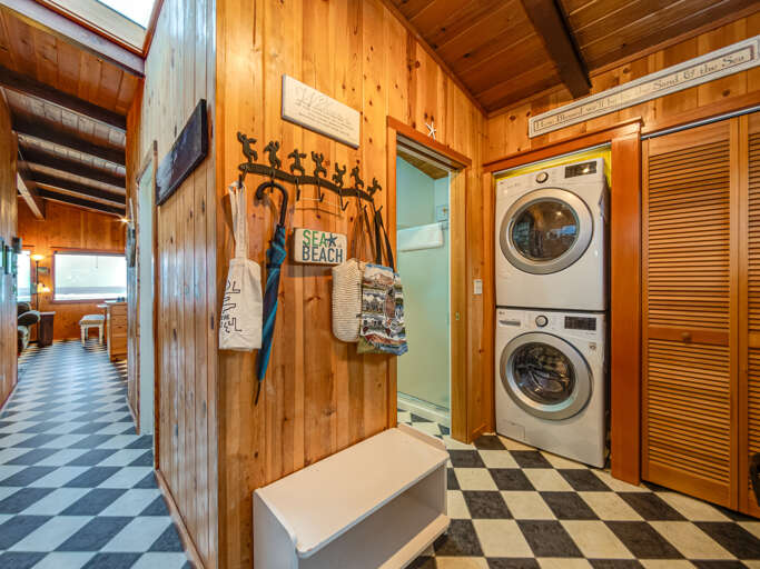 Stackable washer/dryer