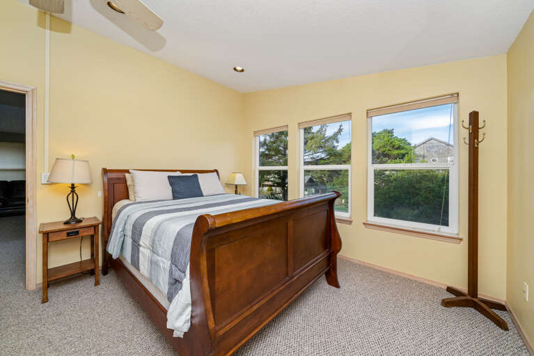 Master Queen bedroom upstairs with attached bath. 