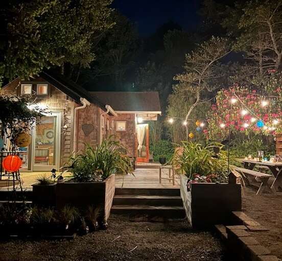 Outdoor lights for entertaining.  Outdoor lights for entertaining.