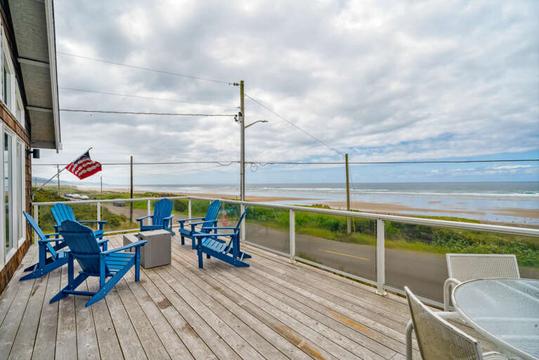 Outdoor firepit and New hot tub, with fenced in hard, and upper deck has wind protected deck with fire table and out door seating