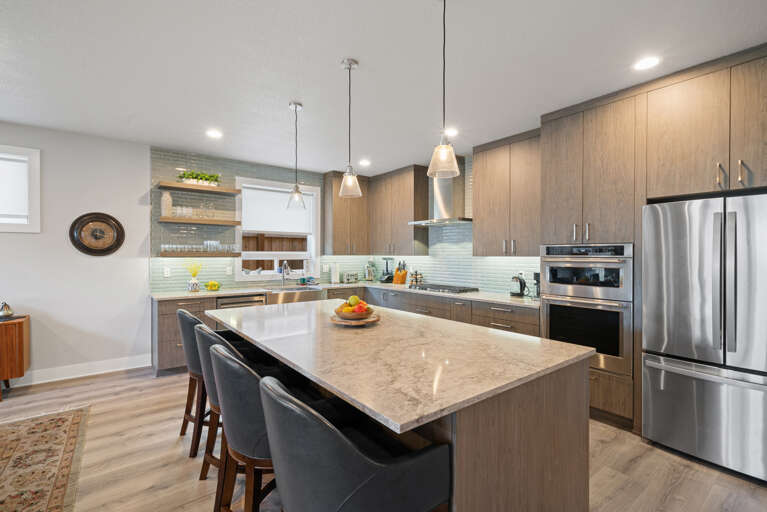 Kitchen Island with 4 seats