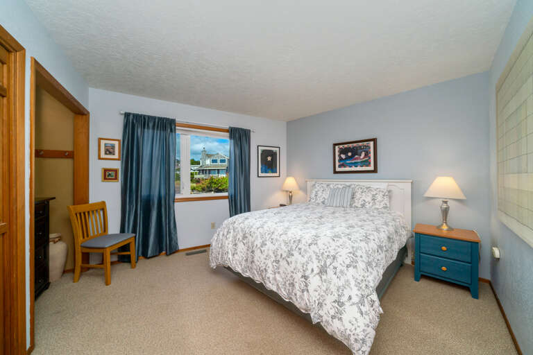 Downstairs Queen bedroom