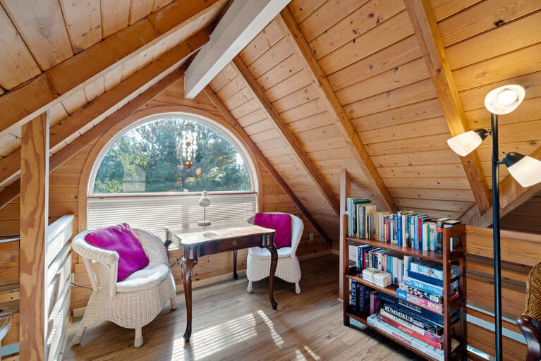 Sitting area in loft on second floor