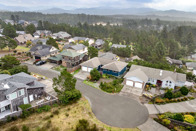 Aerial view of cul de sac
