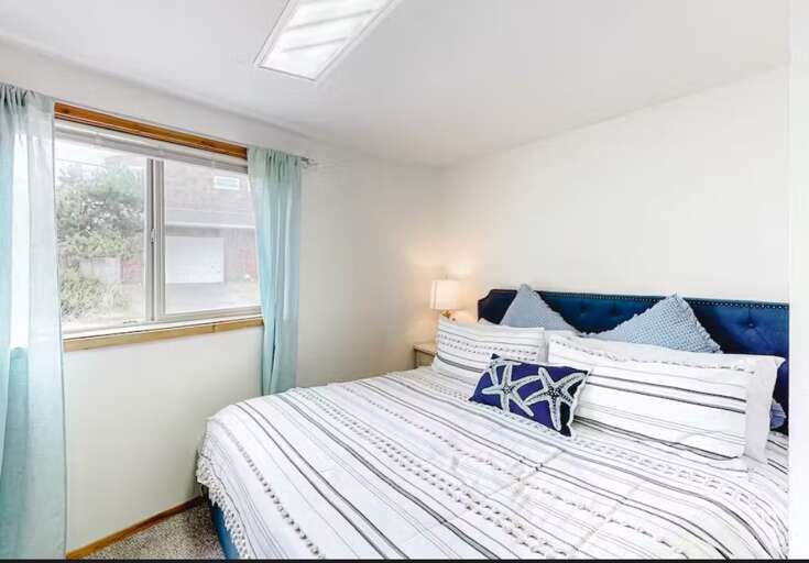 Downstairs 2nd King bedroom with double Futon.