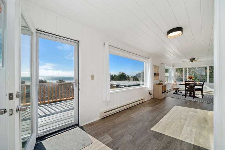 Access to upper deck off of living space