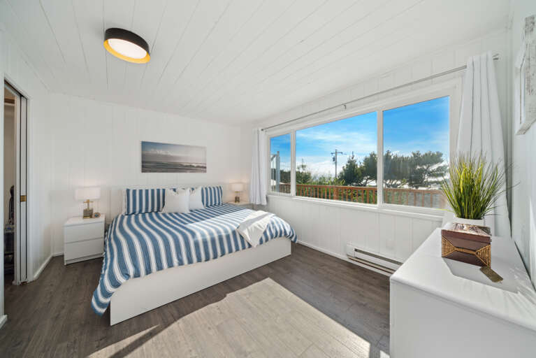 Upstairs King Bedroom with private bath-Ocean views from this master suite.