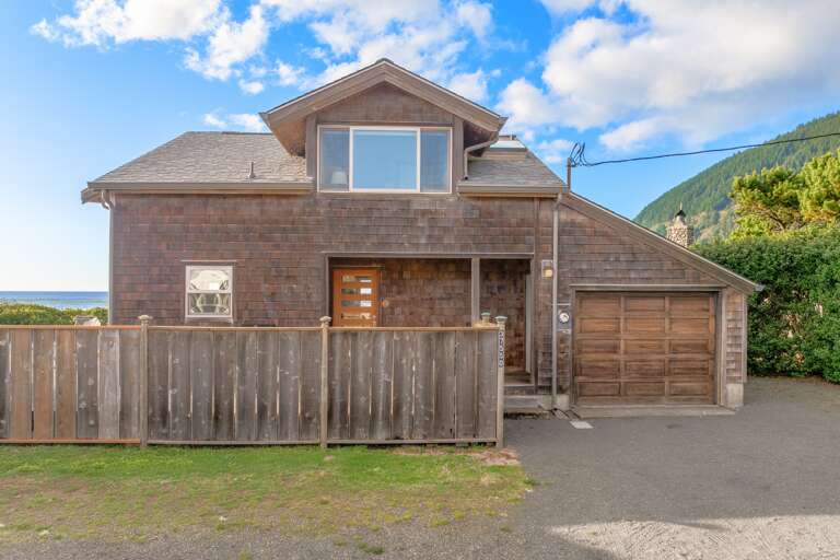 Oceanfront street view