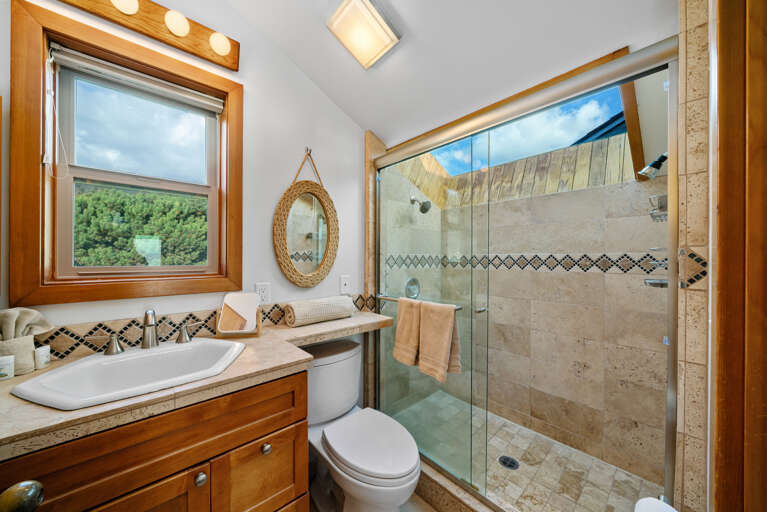 Upstairs full bath with walk in shower 