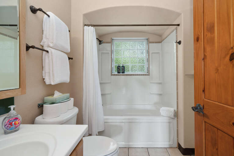 Middle floor full bath with shower tub combination (Jets are not operational.)