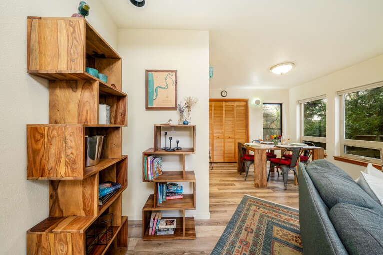 Living room with Gas Fireplace, TV, Queen sofa Sleeper, open to the dining area.  Living room with Gas Fireplace, TV, Queen sofa Sleeper, open to the dining area.