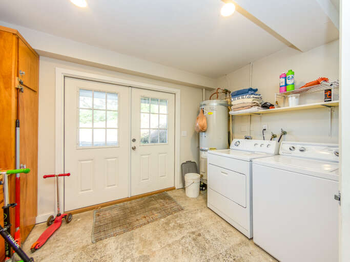 lower level washer and dryer  lower level washer and dryer