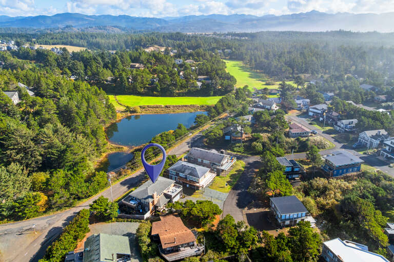 1 block to golf course. 