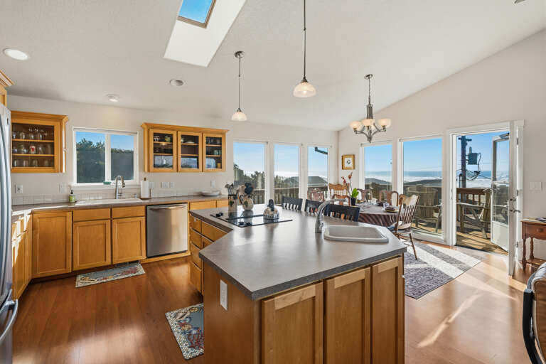 Great view while you make family meals together. 