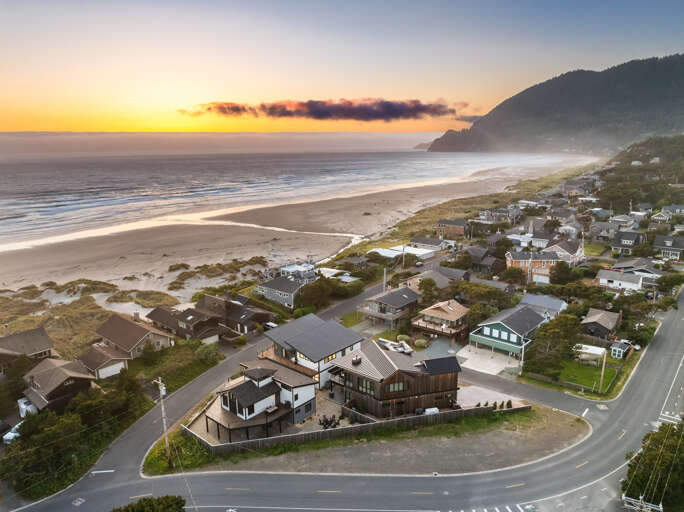 Views of the ocean and mountain with easy beach access across the street. 