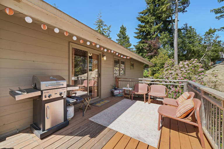 Large wrap around deck with Gas BBQ