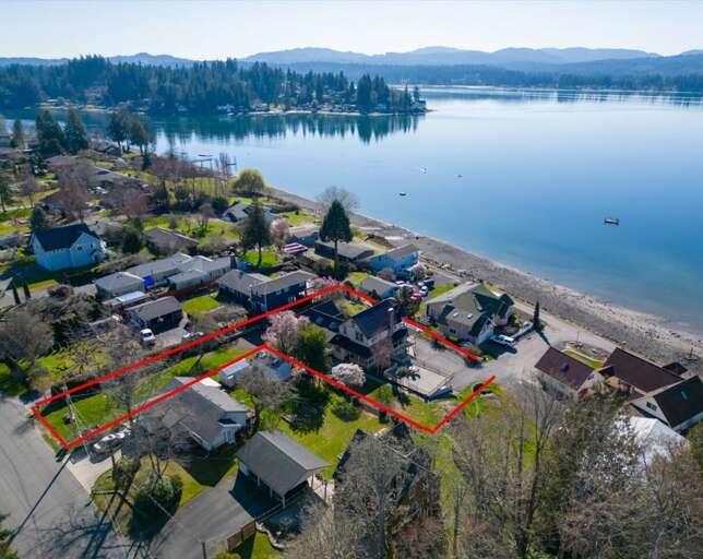 From the long backyard to the beach, only steps away, your perfect Pacific Northwest escape awaits.