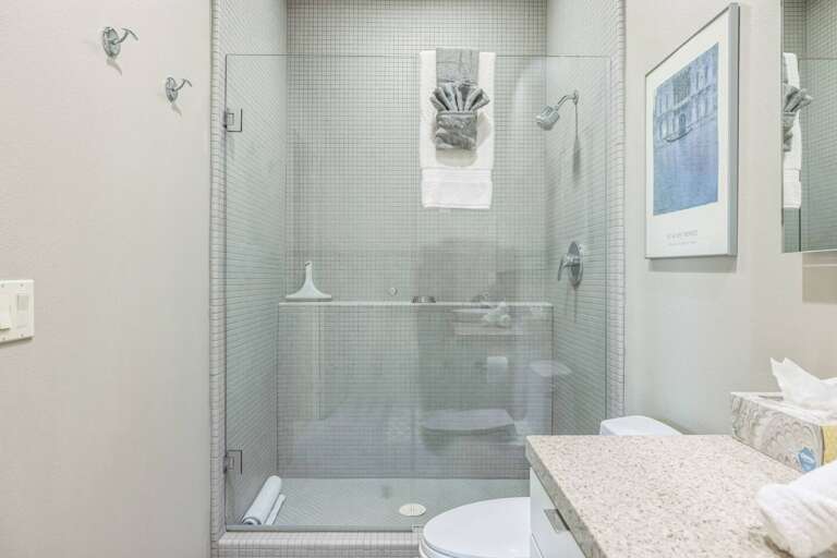 Here is our 1st bathroom, where style meets functionality! Featuring modern fixtures and a bright, welcoming design, its perfect for your needs. Enjoy plenty of space and all the essentials for a refreshing shower or quick freshen-up during your stay Here is our 1st bathroom, where style meets functionality! Featuring modern fixtures and a bright, welcoming design, its perfect for your needs. Enjoy plenty of space and all the essentials for a refreshing shower or quick freshen-up during your stay