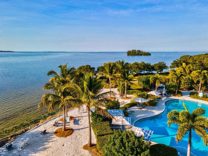 GetMedia.Clubhouse pool.beach.jpg GetMedia.Clubhouse pool.beach.jpg