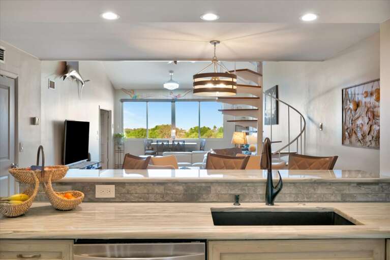 12-Kitchen & Family Room.jpg