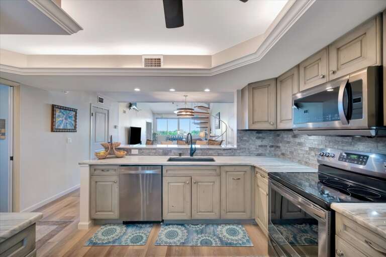 10-2018 -  Entire Kitchen Remodeled- Kenmore Appliances _ Quartz.jpg
