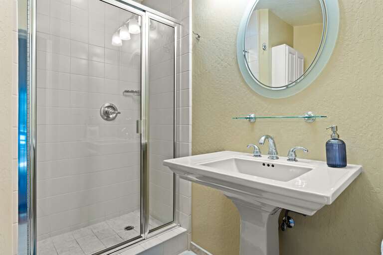 Upstairs Primary Bathroom