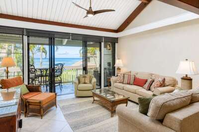 Kahana Outrigger 4B1