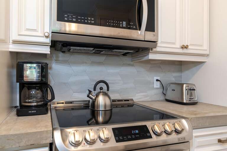 Flat Top Range and Stainless Steel Appliances Flat Top Range and Stainless Steel Appliances