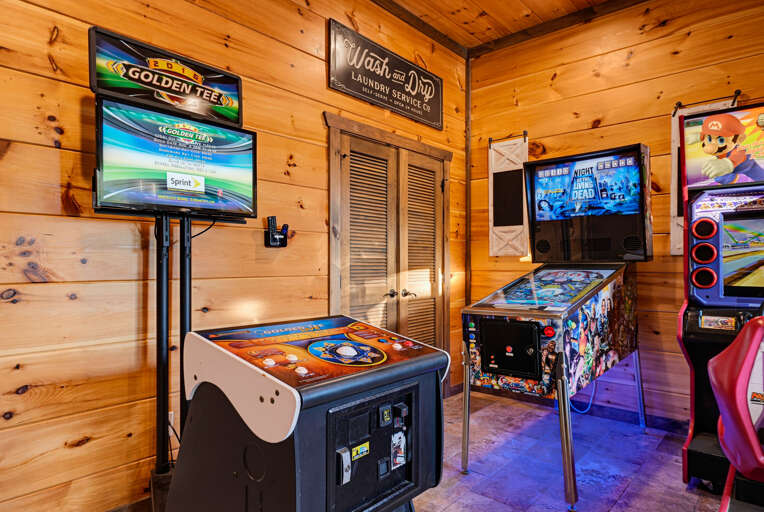 Golden Tee arcade game for friendly competition