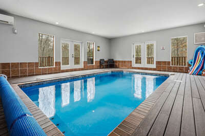 Apalachee Pool lodge