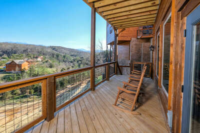 Shangrila Splashing Views