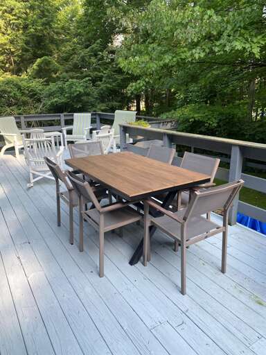 Ample seating/dining area on deck