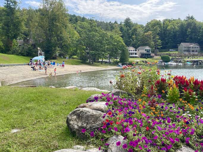 Gull Bay Public Beach / Boat Put-in