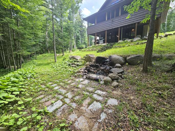 Firepit / Patio Area