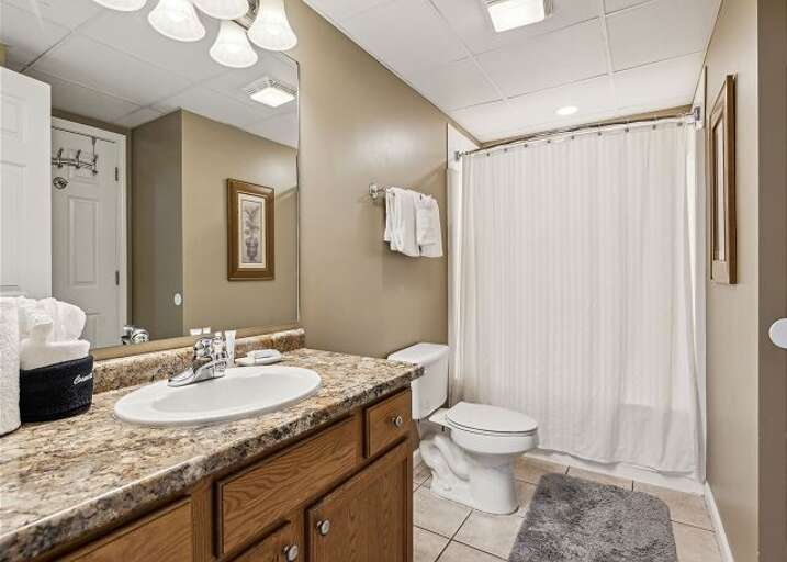 Full Bathroom, Towels Provided Full Bathroom, Towels Provided