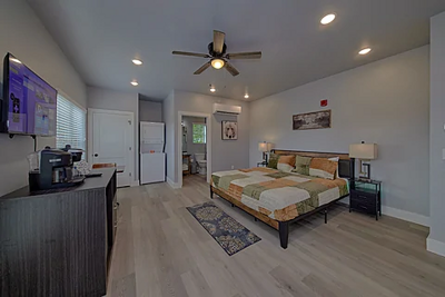 Spacious one room studio condo with king bed, tv, coffee maker, refrigerator and microwave Spacious one room studio condo with king bed, tv, coffee maker, refrigerator and microwave
