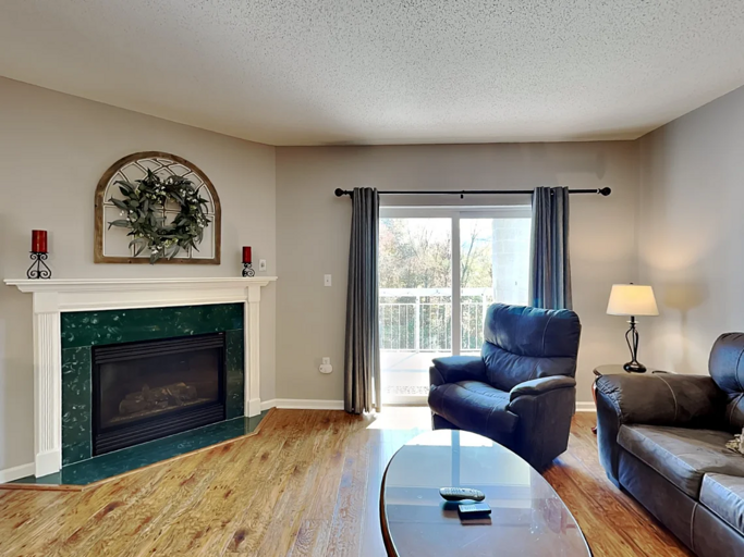 Spacious Living Room with Gas Fireplace, Sleeper Sofa and SMART TV with Cable & WIFI throughout vacation rental Spacious Living Room with Gas Fireplace, Sleeper Sofa and SMART TV with Cable & WIFI throughout vacation rental