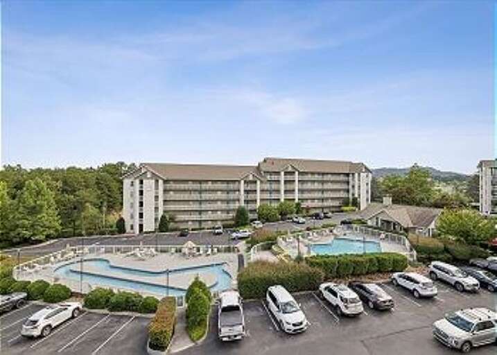 One bedroom/ One bathroom condo at Whispering Pines Downtown Pigeon Forge Condos, located minutes from Dollywood