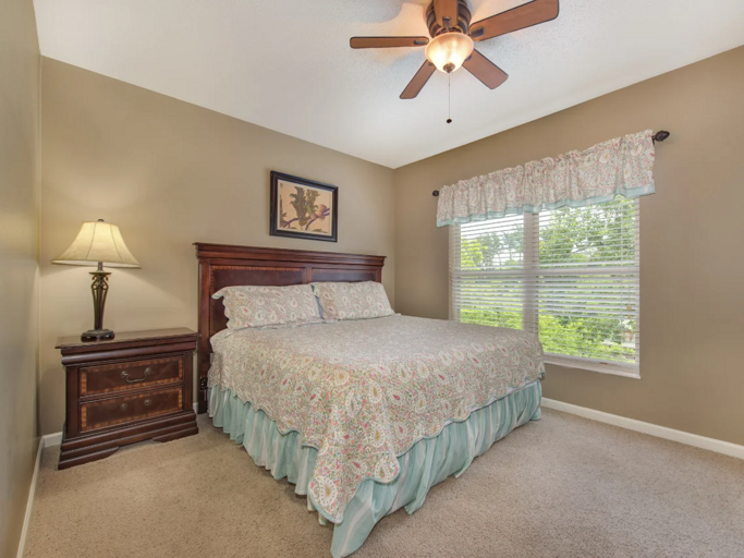 King Bedroom with Cable TV and WIfi