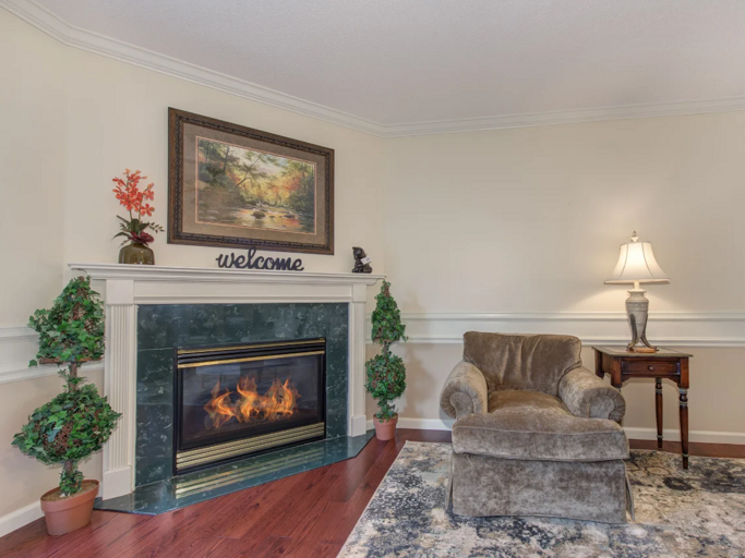 Spacious Living Room with Gas Fireplace, Sleeper Sofa and SMART TV with Cable & WIFI throughout vacation rental