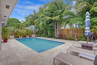 Coral Reef Villa 🌴 Private Heated Pool, Grill, Private Patio | 1.9 mi to Beach 🏖️