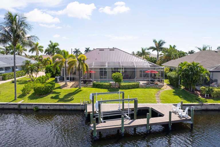 Gulf Access Canal with Boat Dock and Lift Great for Fishing