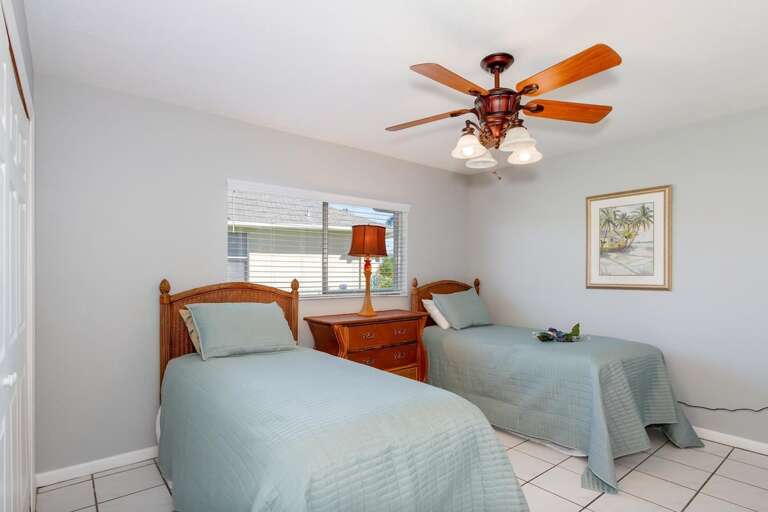 Guest Bedroom Features 2 Twin Beds