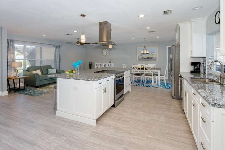 Kitchen, Dining and Sitting Area