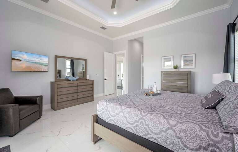 Alaia Main Suite with En-Suite Bathroom