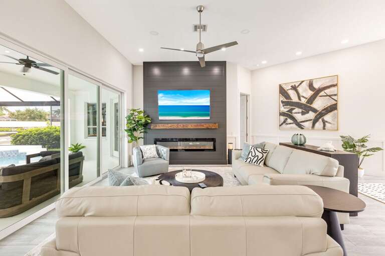 View from the Kitchen to the Living Space