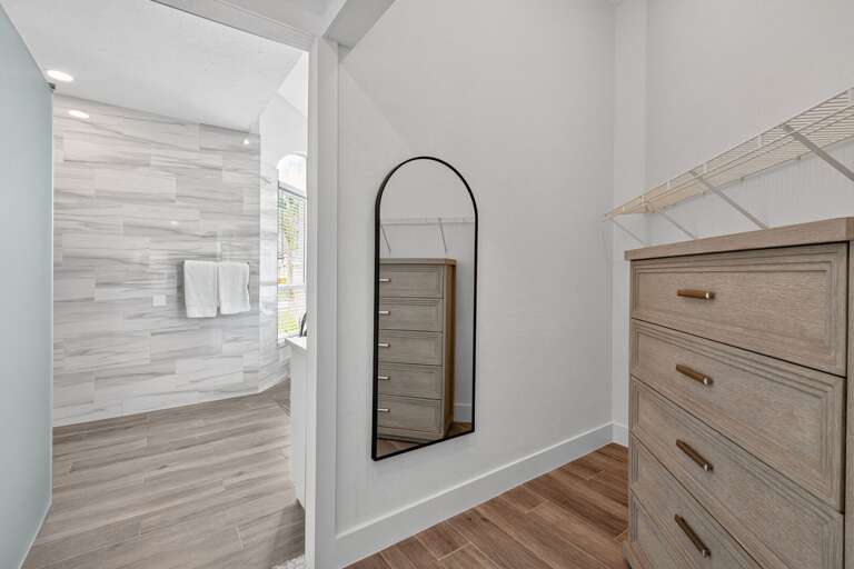 Walk in Closet