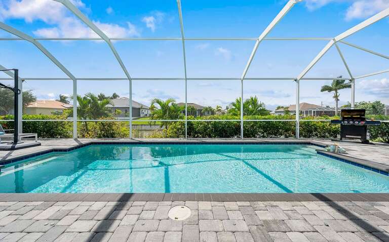 Southern Facing Large Pool with Shallow Entrance and Deep End
